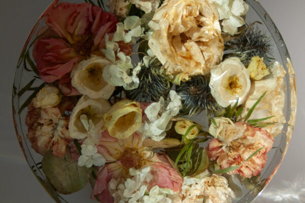 bouquet de mariage préservé dans résine époxy